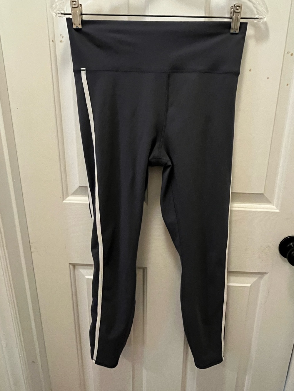 💞 LIKE NEW Vuori Track Leggings - Blue/Gray & White (?) - Sz Medium